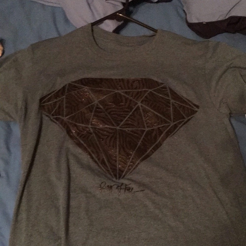 Men’s small t shirt